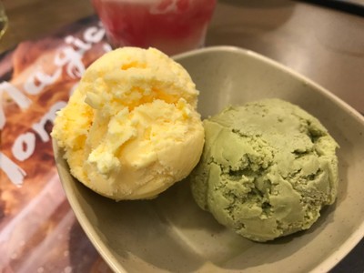 อาหาร หรือ เครื่องดื่ม