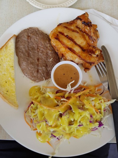 อาหาร หรือ เครื่องดื่ม