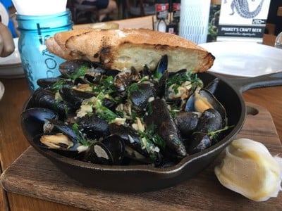 MUSSELS POT
