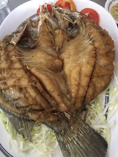 สลัดกุ้งทอด