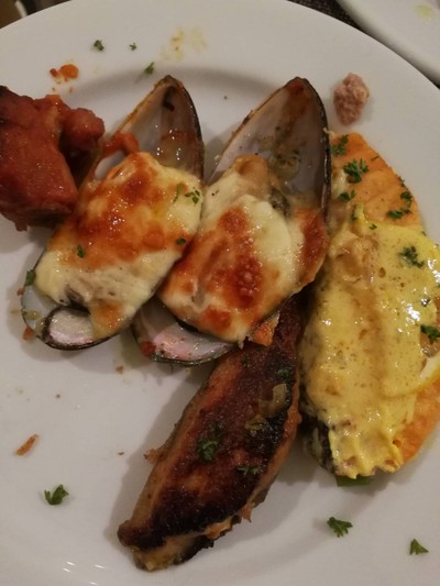 อาหาร หรือ เครื่องดื่ม