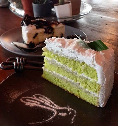 เค้กมะพร้าวอ่อนใบเตย