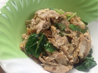 ผัดซีอิ๊วหมูหมัก