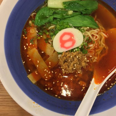 ทันตัม เมน