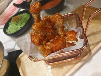 อาหาร หรือ เครื่องดื่ม