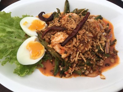 ยำถั่วพูกุ้งสด