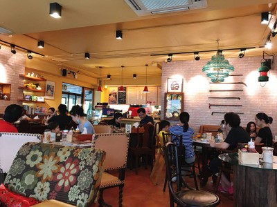 บรรยากาศ จิบไถ่ คาเฟ่ จตุจักร
