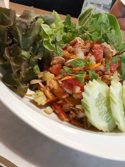 ยำทูน่า