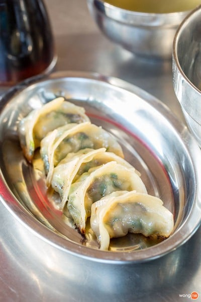 แม่จันทร์ หมี่เกี๊ยว