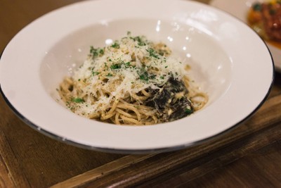 Whole Wheat Pasta in White Wine and Porcini Cream Sauce