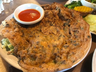 ไข่เจียวลาบเมือง