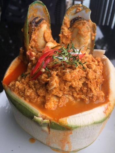 ห่อหมกทะเลมะพร้าวอ่อน