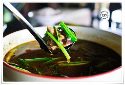 ต้มแซบกระดูกหมู