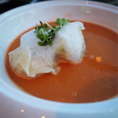 ซุปล็อบสเตอร์ (Lobster Bisque Cream Soup)