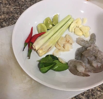 วิธีทำ ต้มยำกุ้ง วิธีทำ ต้มยำกุ้ง