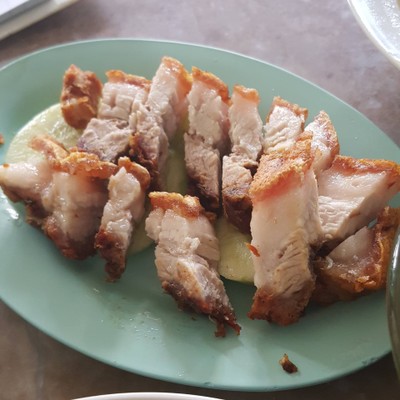 หมูกรอบ