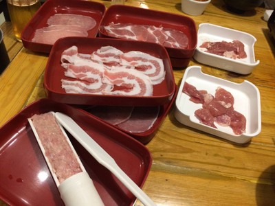 ชุดหมูรีฟิล
