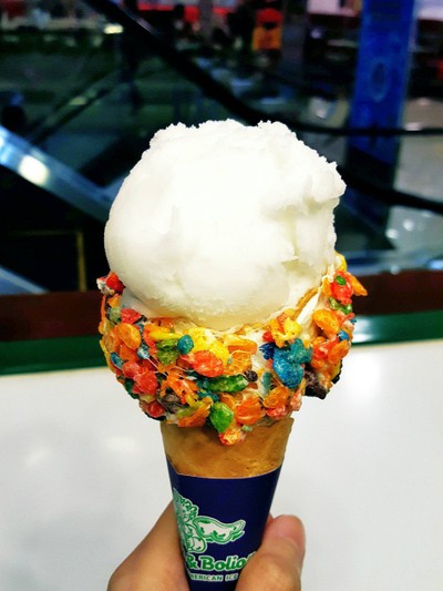 Lemon Sorbet กับ โคน pebbles