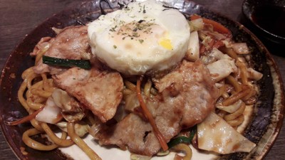 บูตะยากิโซบะ