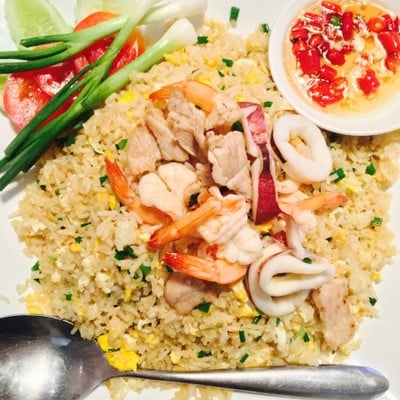 เมนูของร้าน จับแพะชลแกะ