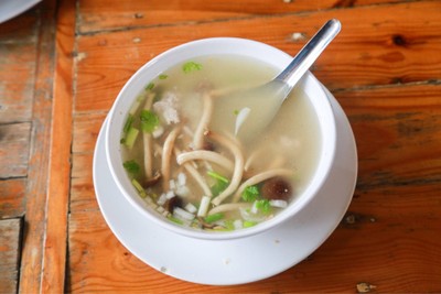 ข้าวต้มหมูเห็ดโคน