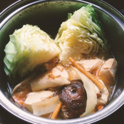 วิธีทำ ไก่ตุ๋นกะหล่ำปลี หม้อนี้ซดคล่องคออออ วิธีทำ ไก่ตุ๋นกะหล่ำปลี หม้อนี้ซดคล่องคออออ