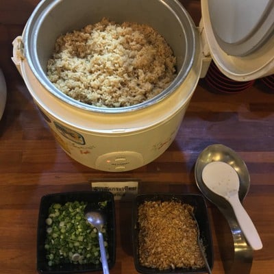 ข้าวผัดกระเทียม