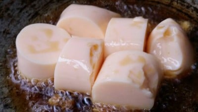 วิธีทำ ผัดผักบุ้งเต้าหู้ไข่ทอดกรอบ