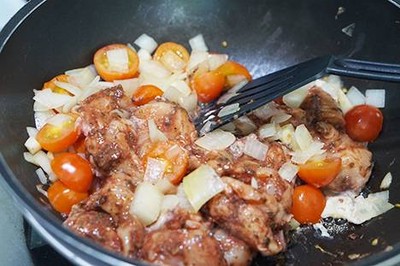 วิธีทำ หน้าใสอมชมพูไปกับอกไก่ผัดมะเขือเทศ วิธีทำ หน้าใสอมชมพูไปกับอกไก่ผัดมะเขือเทศ
