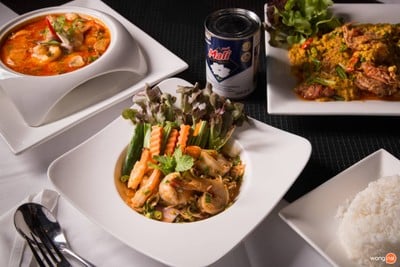 Deck1 Exotic Scene and Cuisine (เดค วัน) Deck1 Exotic Scene and Cuisine (เดค วัน)