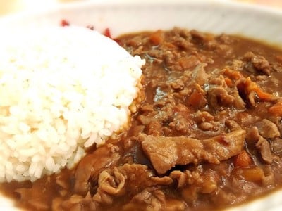 ข้าวแกงกะหรี่ราดข้าว