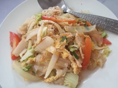 ก๋วยเตี๋ยวคั่วไก่