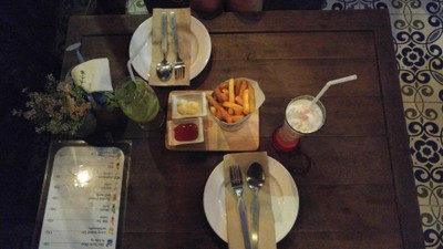 The Moment Bar & Bistro (เดอะโมเม้น) The Moment Bar & Bistro (เดอะโมเม้น)
