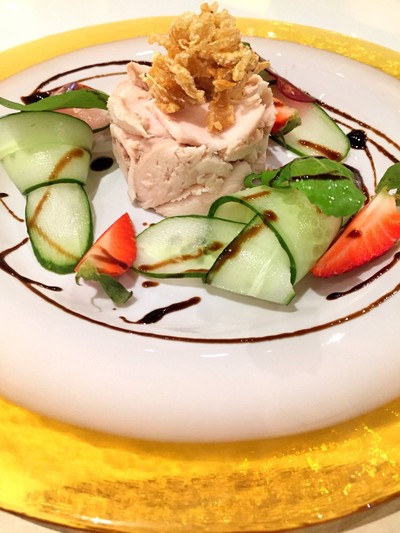 Sous-vide chicken breast and grape sauce