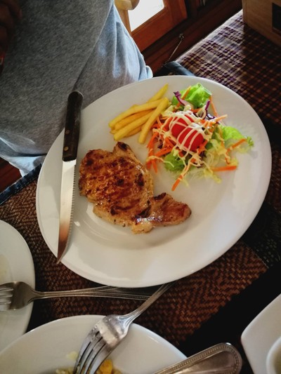 สวีทโฮม ธาตุพนม (SWEET HOME FOOD AND COFFEE) สวีทโฮม ธาตุพนม (SWEET HOME FOOD AND COFFEE)