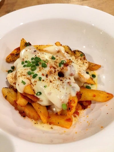 เฟรนช์ฟรายส์อบชีส