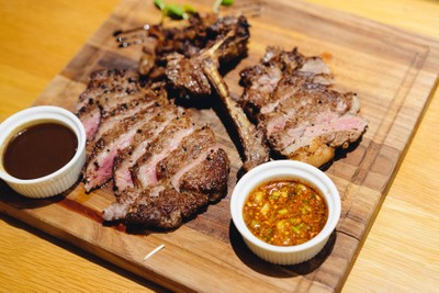 Red Marble Butchery (เรด มาร์เบิ้ล) The Crystal Veranda Red Marble Butchery (เรด มาร์เบิ้ล) The Crystal Veranda