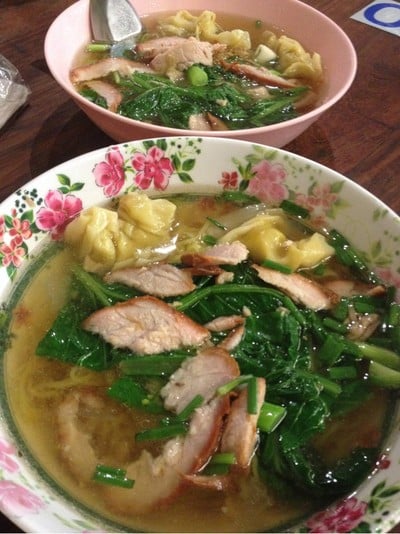 ราชาบุรีบะหมี่เกี๊ยว สันป่าข่อย