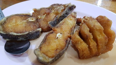 ปลาค้าวทอดน้ำปลา