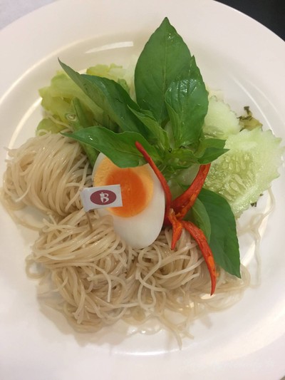 ขนมจีนข้าวกล้องน้ำยาปลาซาร์ดีน