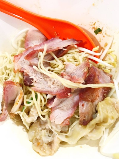 บะหมี่เกี๊ยว,หมูแดง แห้ง