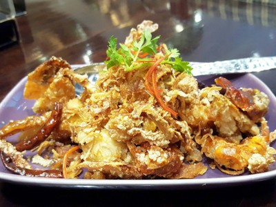 ปูนิ่มทอดซอสมะขาม