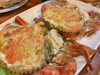 ปูไข่นึ่งนมสด