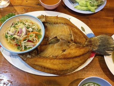 ปลากะพงทอดน้ำปลา