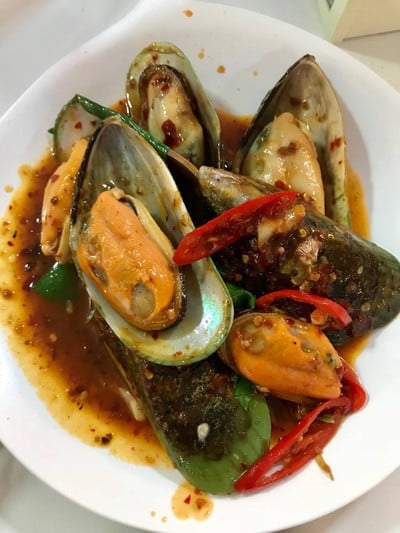 หอยแมลงภู่นิวซีแลนผัดน้ำพริกเผา