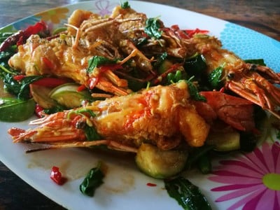 กุ้งผัดพริกขี้หนู