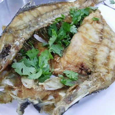 ยำหมูแดดเดียว