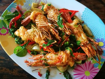 กุ้งผัดพริกขี้หนู
