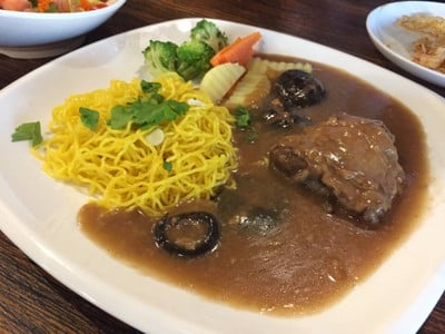 หมี่ไก่อบเห็ดหอม