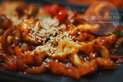 ปลาหมึกผัดซอสเกาหลี (낙지볶음)